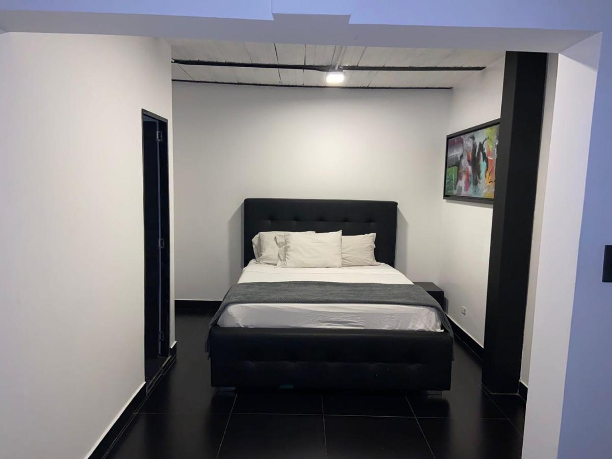Aparthotel Provenza Lofts Medellín Zewnętrze zdjęcie