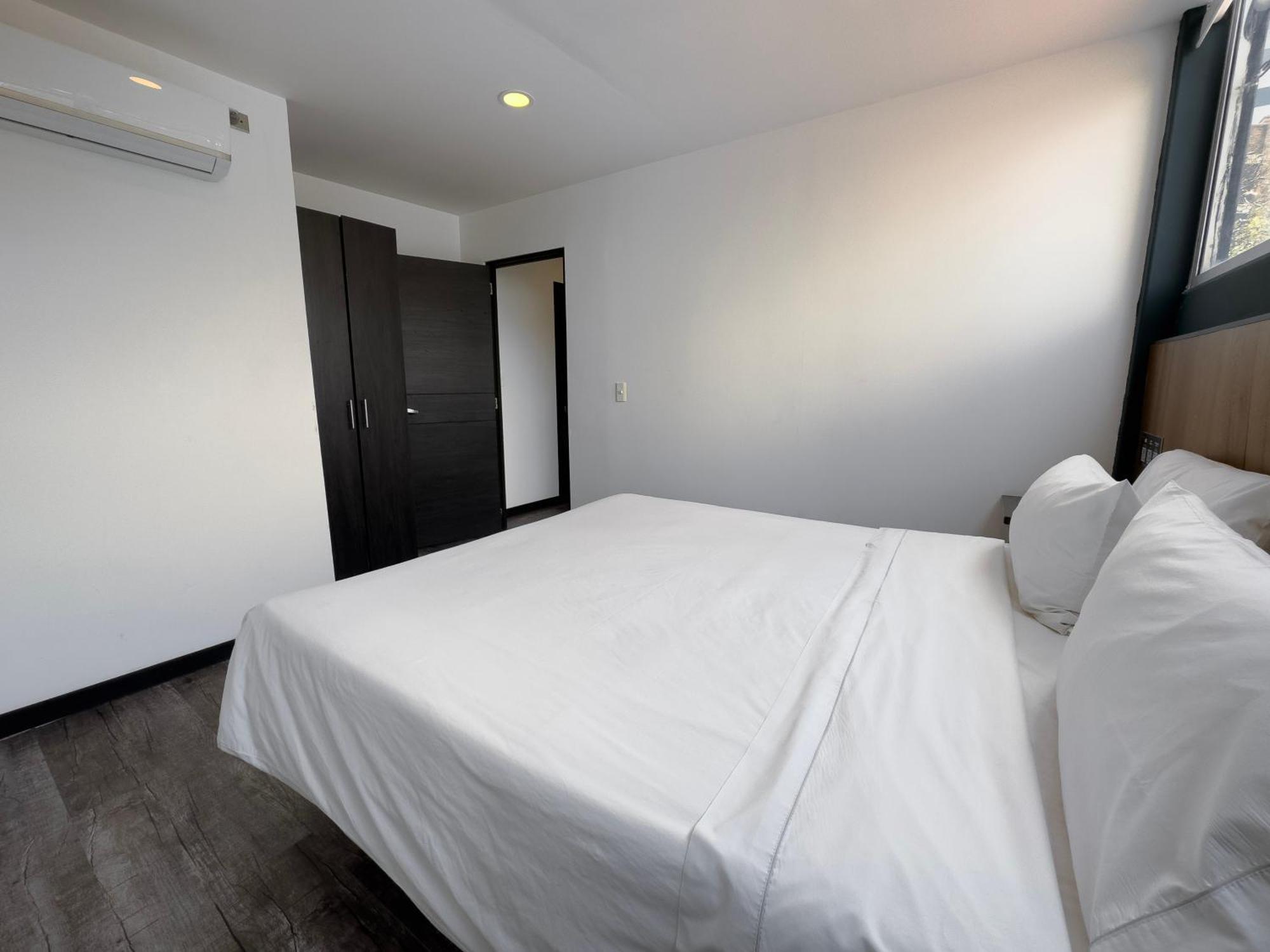 Aparthotel Provenza Lofts Medellín Zewnętrze zdjęcie