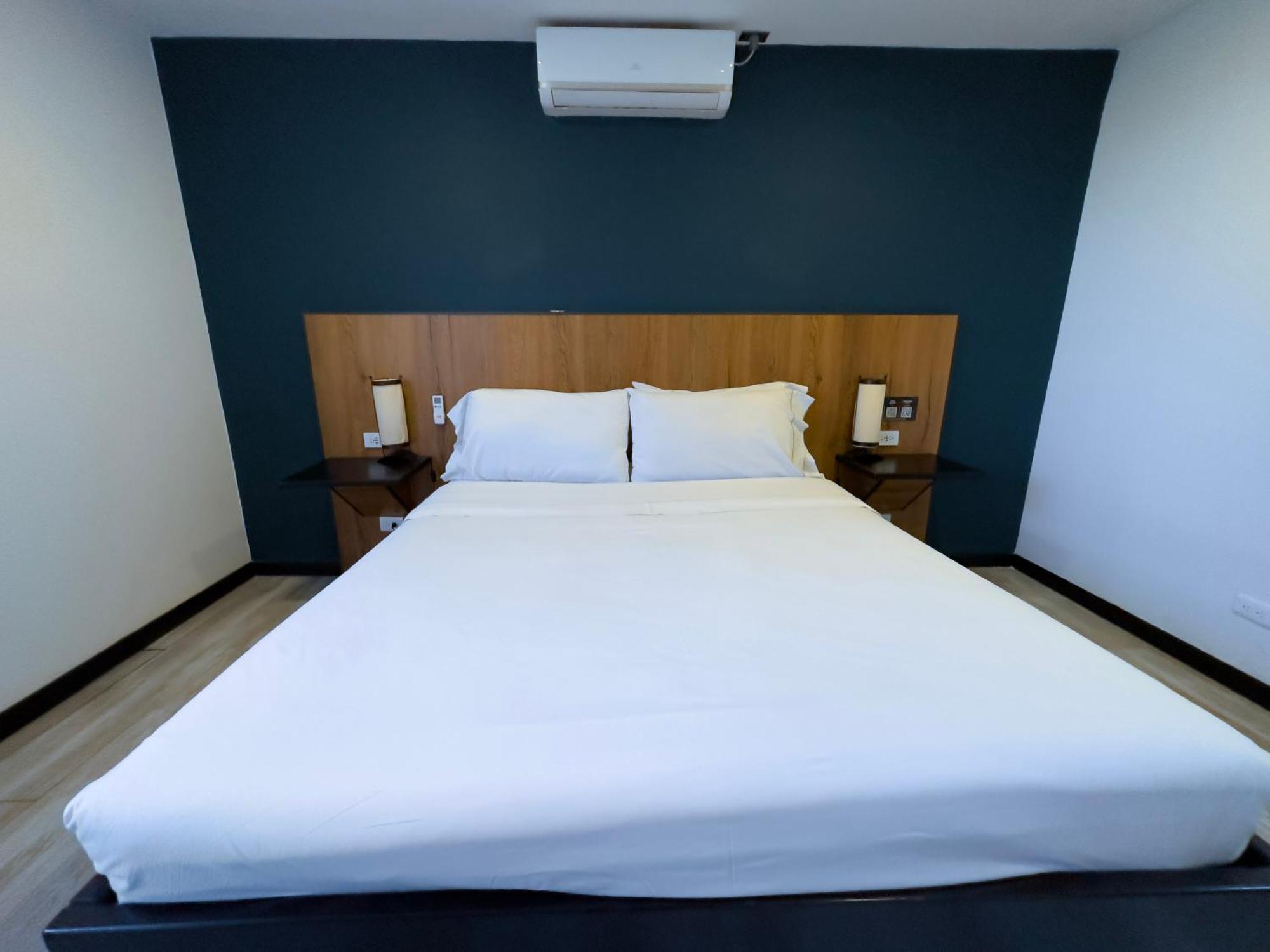 Aparthotel Provenza Lofts Medellín Zewnętrze zdjęcie